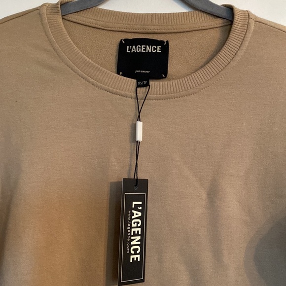 L’Agence Christy Contrast Stitch Top - Picture 4 of 8